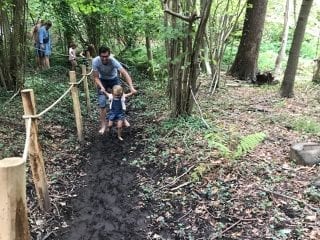 Wonderweekend - bare feet in the mud