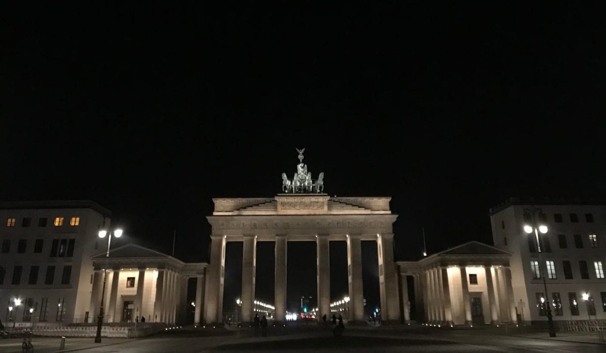 Berlin's Brandenburger Tor by night